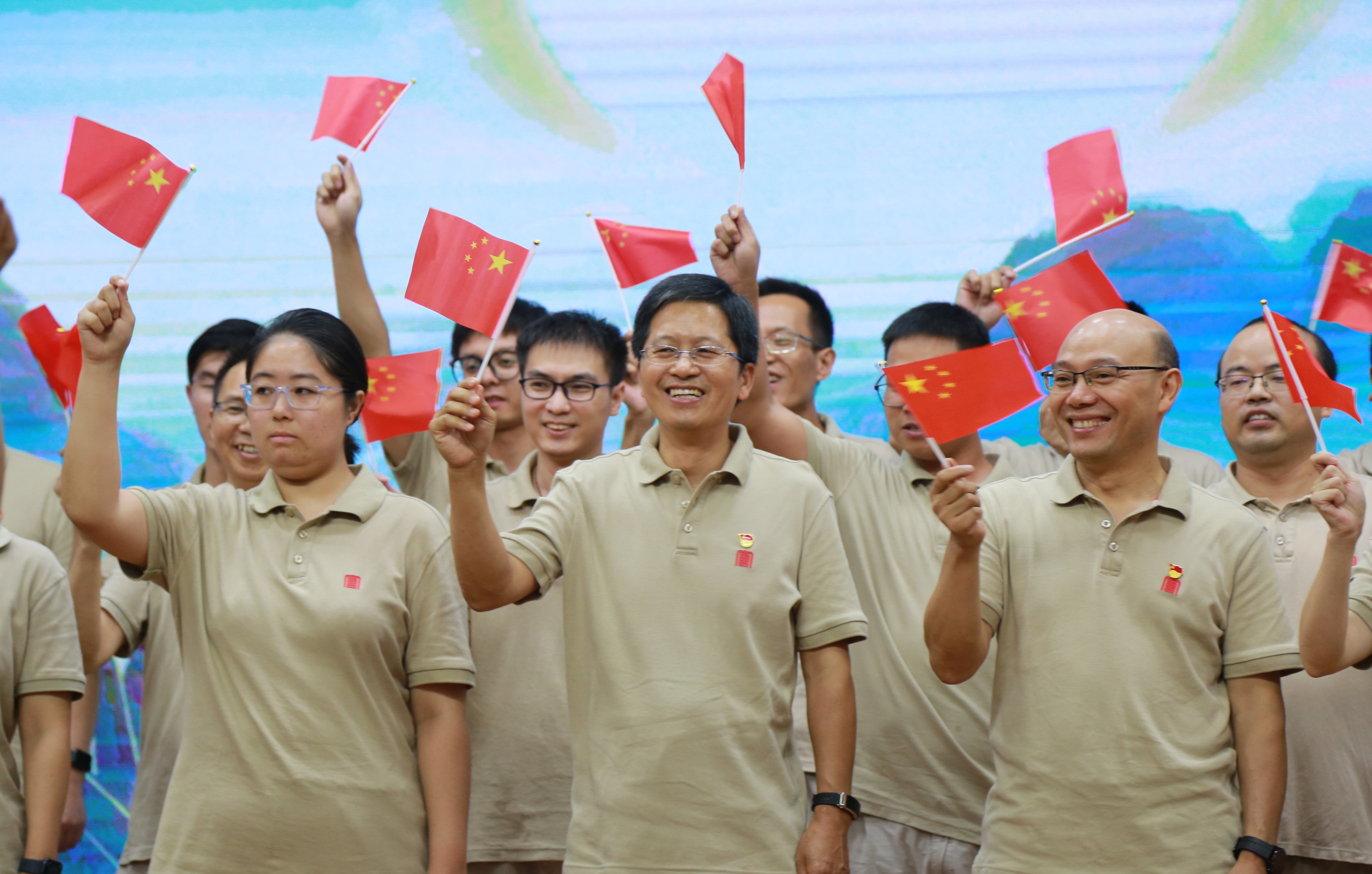 1724650025774061557.jpg 十年故事宣讲暨“同心聚力” 歌咏会 (18)_副本.jpg